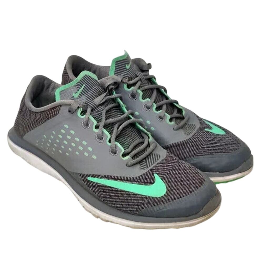 Nike gray lace up sneakers sz 8